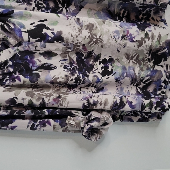 Simply Vera Vera Wang watercolor v-neck blouse convertible sleeves size Small - Picture 6 of 11